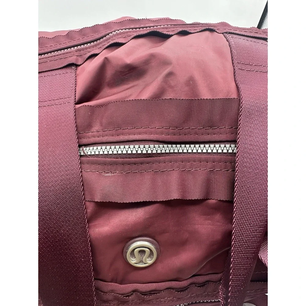 LULULEMON Gym To Win Maroon Duffel Bag Yoga Gym Workout Travel Weekender